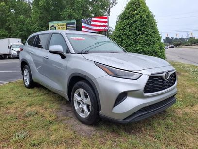 Used 2023 Toyota Highlander L