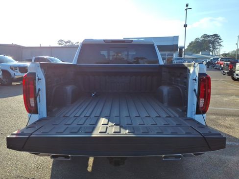 New 2026 GMC Sierra 1500 SLT w/ SLT Premium Plus Package image 6