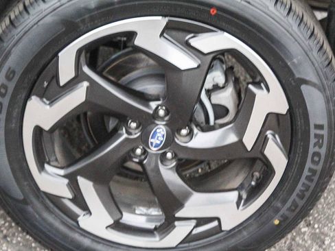 Certified 2021 Subaru Crosstrek 2.5i Limited w/ Popular Package #4 image 11