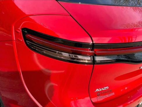 Used 2023 Toyota Crown Limited image 28