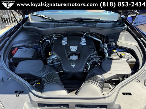 Used 2019 Maserati Levante image 39