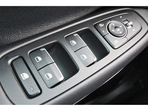 Used 2025 Hyundai Sonata SE FWD image 21
