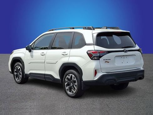 Certified 2026 Subaru Forester Premium w/ Base/Premium Package AWD/4WD image 6
