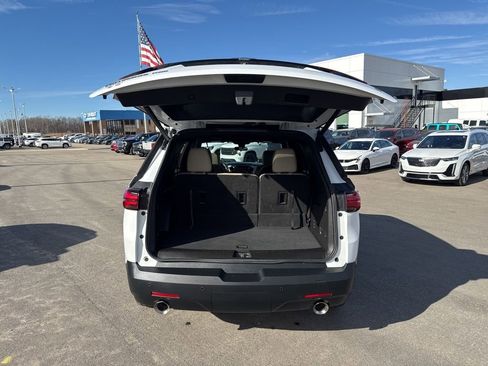 Used 2022 Chevrolet Traverse LT image 29