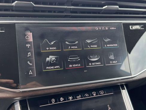 Used 2019 Audi Q8 Prestige AWD/4WD image 27