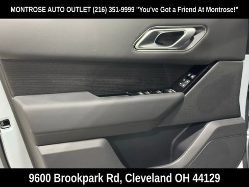 New 2026 Land Rover Range Rover Velar Dynamic SE image 10