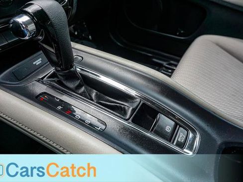 Used 2018 Honda HR-V LX image 22