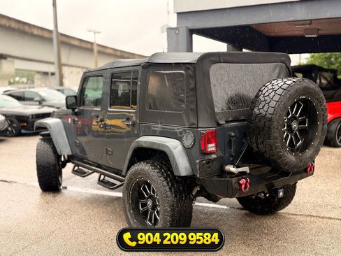 Used 2015 Jeep Wrangler Unlimited Sahara w/ Connectivity Group AWD/4WD image 5