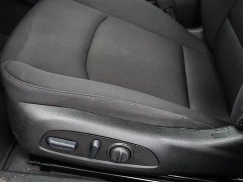 Used 2024 Chevrolet Malibu LT image 9