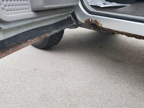 Used 2001 Ford Excursion XLT RWD image 11