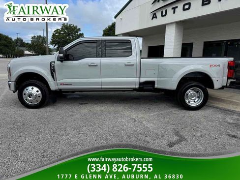 Used 2026 Ford F450 Lariat w/ Lariat Ultimate Package AWD/4WD image 9