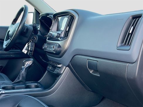 Used 2022 Chevrolet Colorado Z71 image 27