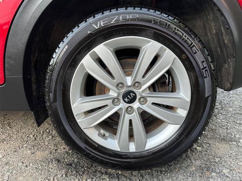 Used 2018 Kia Sportage LX AWD/4WD image 13
