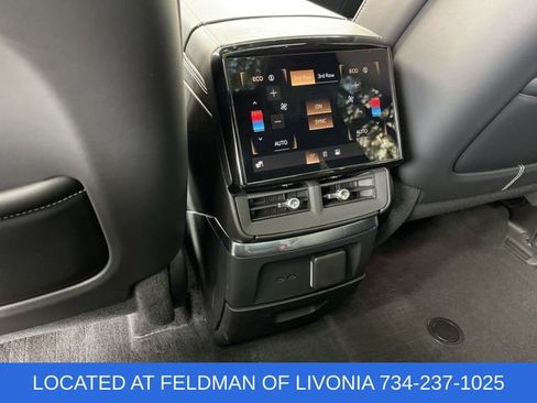 Used 2026 Cadillac Vistiq Sport w/ LPO, Floor Liner Package AWD/4WD image 21