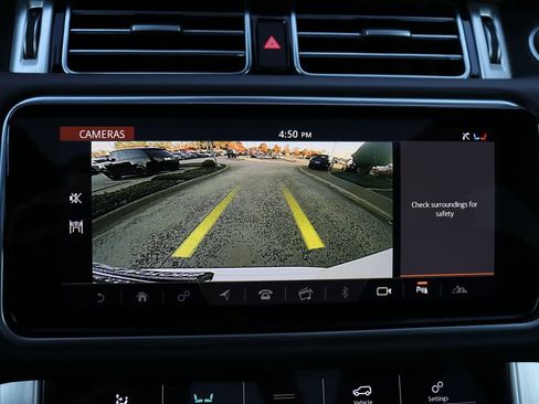 Used 2020 Land Rover Range Rover HSE image 21