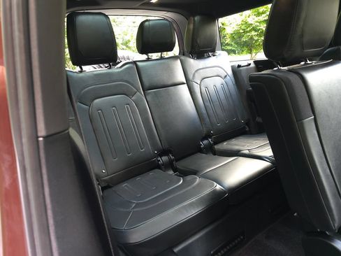Used 2023 Land Rover Defender 130 X AWD/4WD image 22