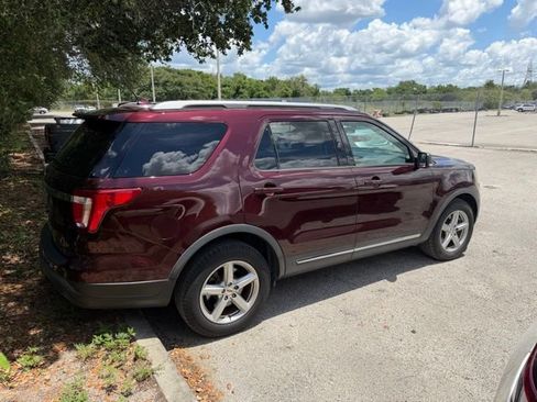 Used 2019 Ford Explorer XLT w/ Equipment Group 202A FWD image 8