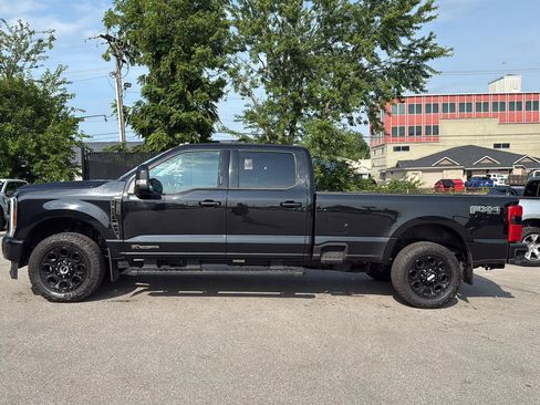 Used 2024 Ford F250 Lariat w/ Lariat Ultimate Package AWD/4WD image 6