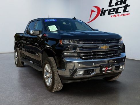 Used 2020 Chevrolet Silverado 1500 LTZ w/ LTZ Premium Package AWD/4WD image 11
