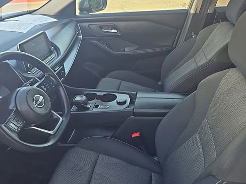 Used 2024 Nissan Rogue SV AWD/4WD image 9