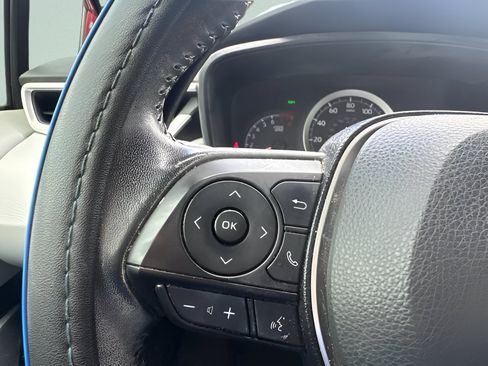Used 2020 Toyota Corolla SE w/ SE Premium Package FWD image 13