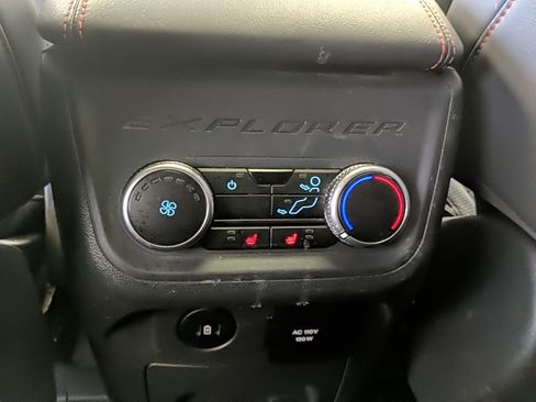 Used 2025 Ford Explorer ST image 15