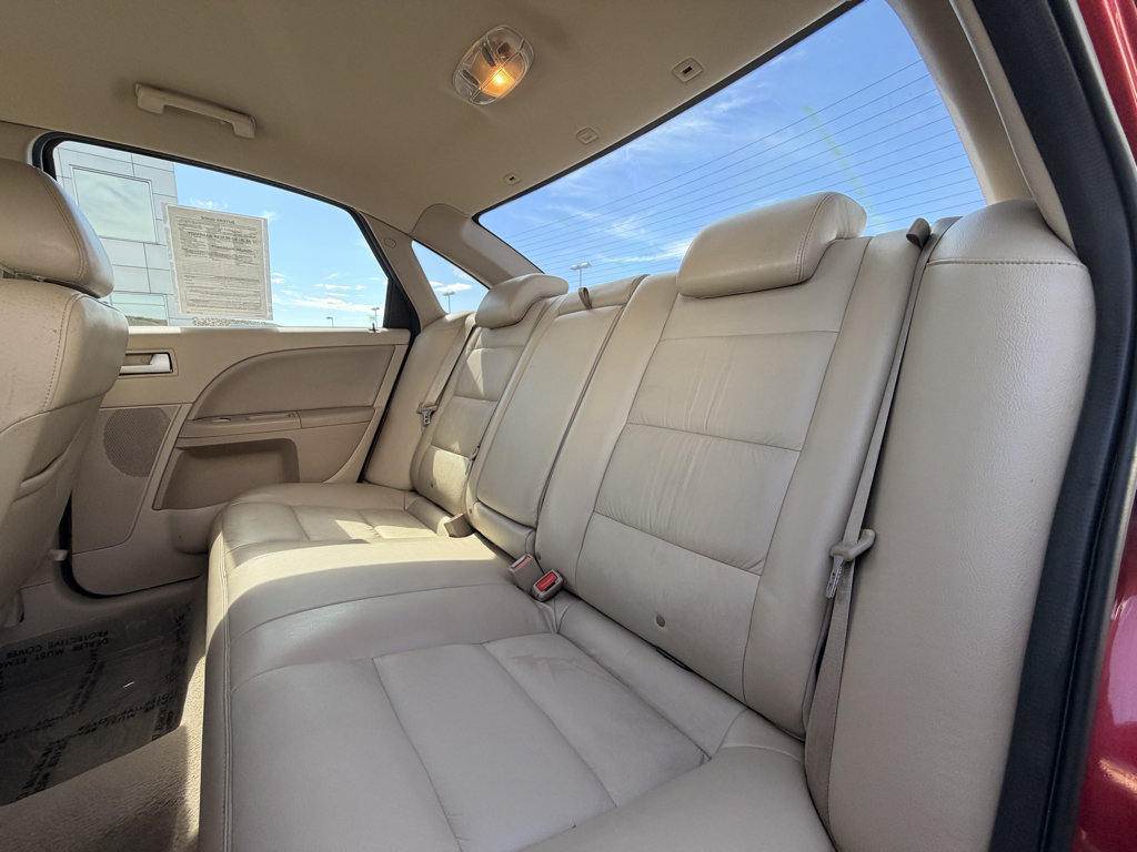 Used 2005 Ford Five Hundred SEL AWD/4WD image 12