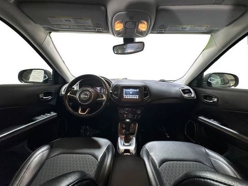 Used 2019 Jeep Compass Latitude AWD/4WD image 14