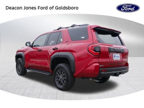 Used 2025 Toyota 4Runner SR5 image 5