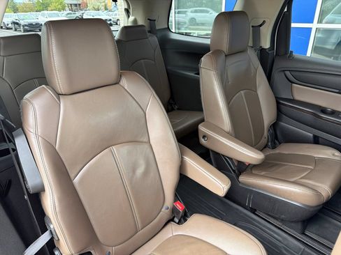 Used 2016 GMC Acadia SLT AWD/4WD image 24