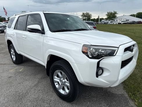 Used 2018 Toyota 4Runner SR5 Premium AWD/4WD image 8