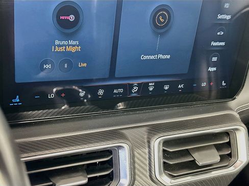 Used 2025 Ford Mustang Premium RWD image 23