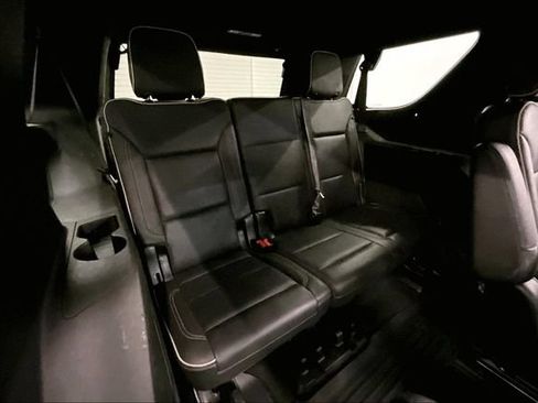 Used 2021 GMC Yukon SLT AWD/4WD image 32