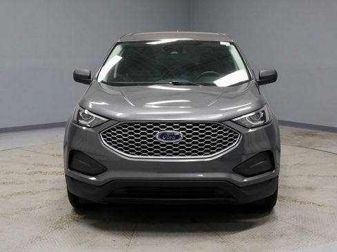Certified 2023 Ford Edge SE image 7
