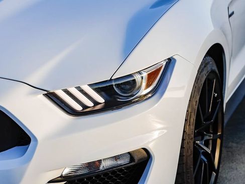 Used 2017 Ford Mustang Shelby GT350 w/ Electronics Package RWD image 5