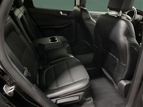 Used 2024 Ford Escape SE image 13