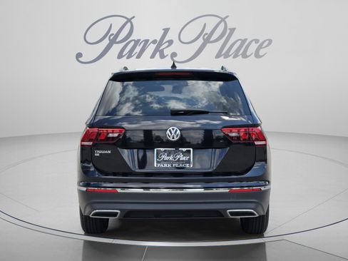 Used 2021 Volkswagen Tiguan SE FWD image 4