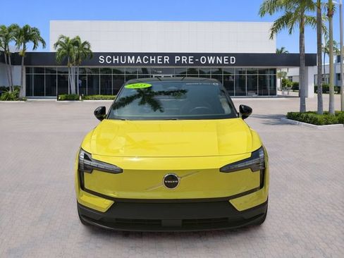 Certified 2025 Volvo EX30 Plus AWD/4WD image 2