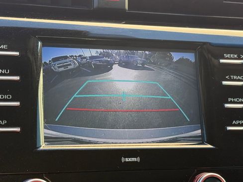 Used 2020 Toyota Camry SE image 27