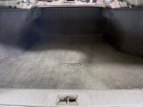 Used 2022 Nissan Sentra SV FWD image 35