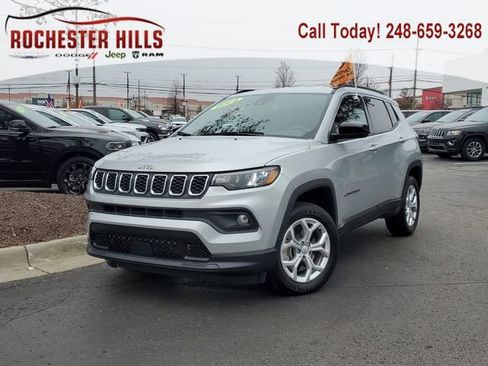 Certified 2024 Jeep Compass Latitude image 1