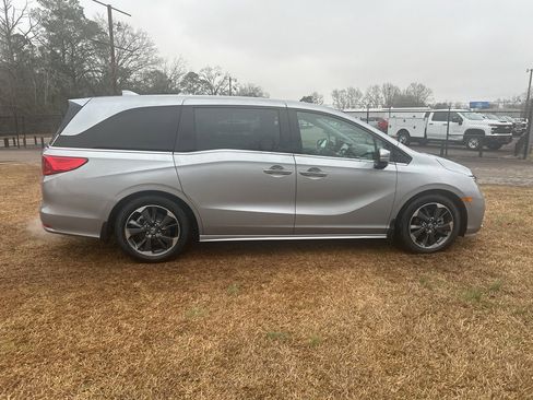 Used 2022 Honda Odyssey Elite image 10