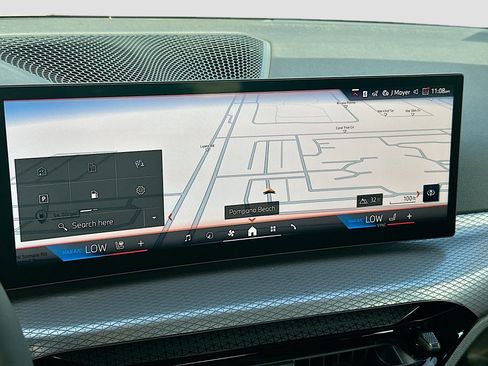 New 2026 BMW 330i Sedan w/ M Sport Package image 11