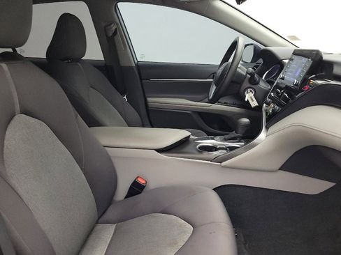 Used 2022 Toyota Camry LE FWD image 21