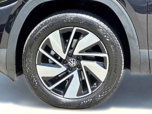 Used 2026 Volkswagen Atlas SE AWD/4WD image 13