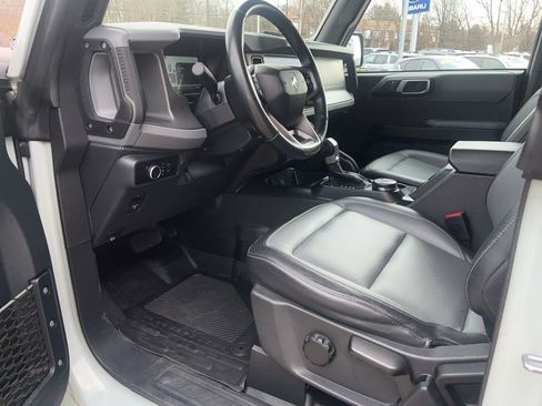 Used 2024 Ford Bronco Everglades image 18