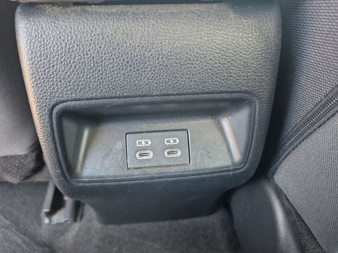 Used 2024 Toyota Corolla LE FWD image 18