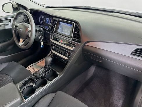 Used 2019 Hyundai Sonata SE FWD image 34