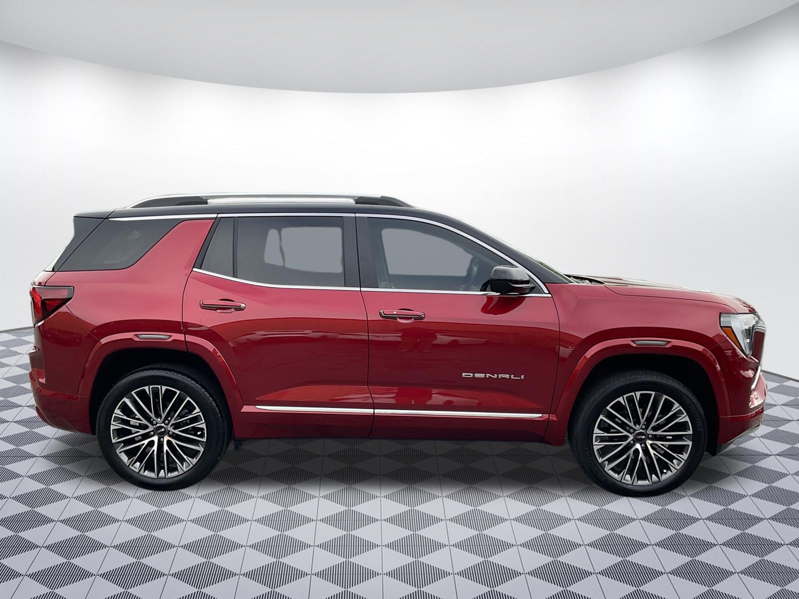 Used 2026 GMC Terrain Denali AWD/4WD image 2