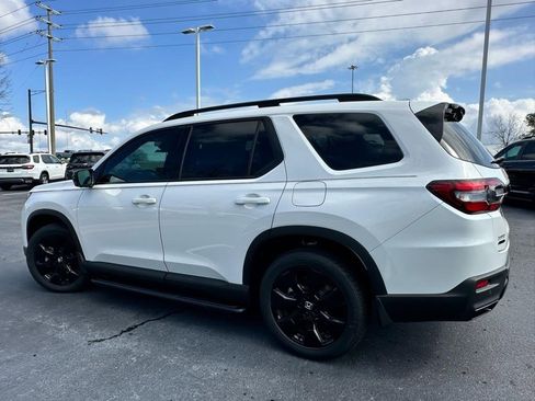 New 2026 Honda Pilot Black Edition image 6